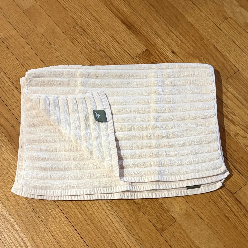 Lacoste Bath Mats /set of 2